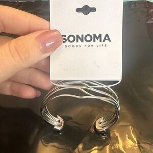 🎁 Sonoma Women's Twisted Silver Bracelet